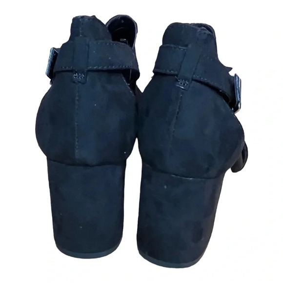 CL BY LAUNDRY WOMEN'S JOANNE SUEDE BLACK HEELED FLORAL CUTOUT SANDALS SIZE 8.5 - Picture 7 of 13